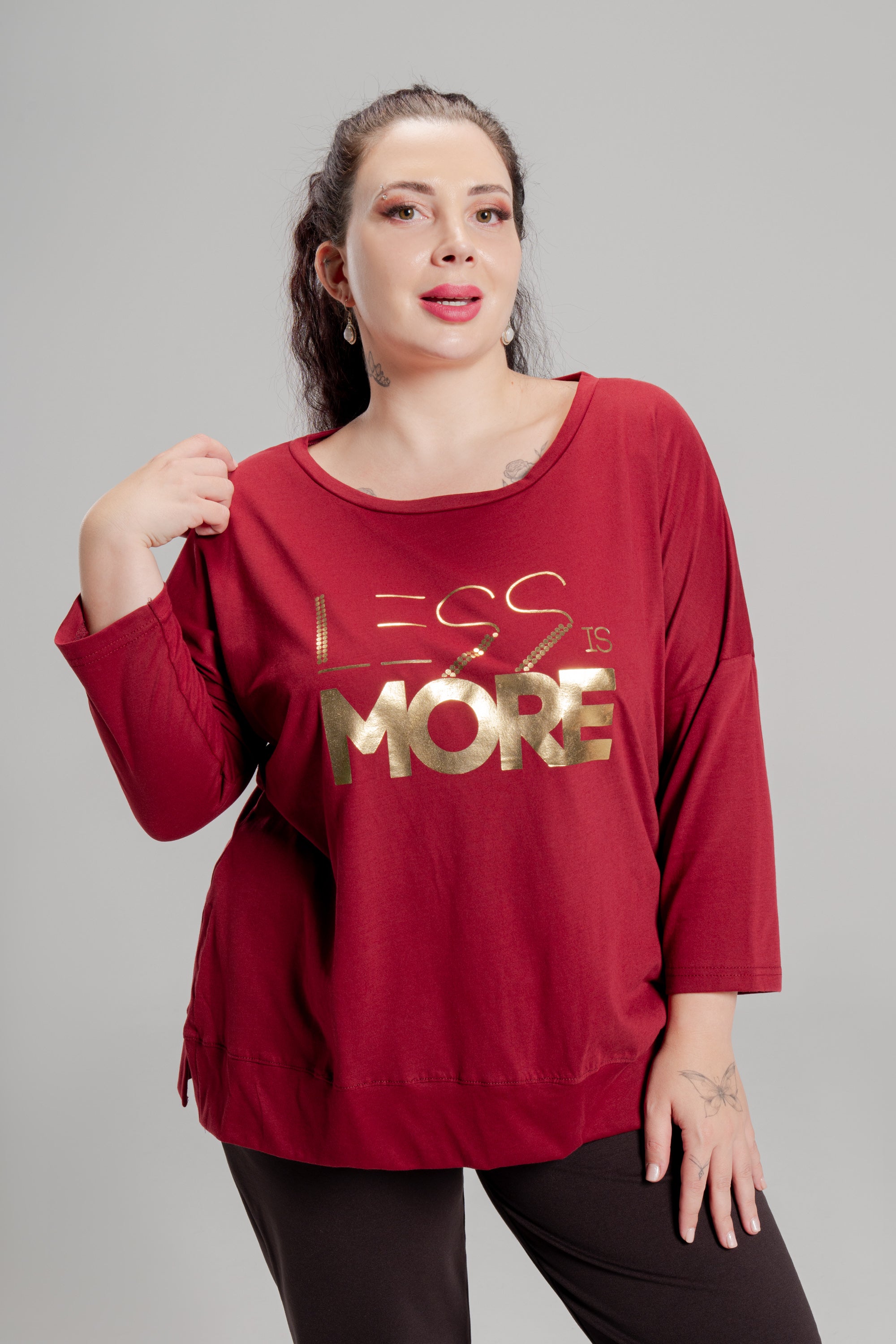 Μπλούζα Less is More Red