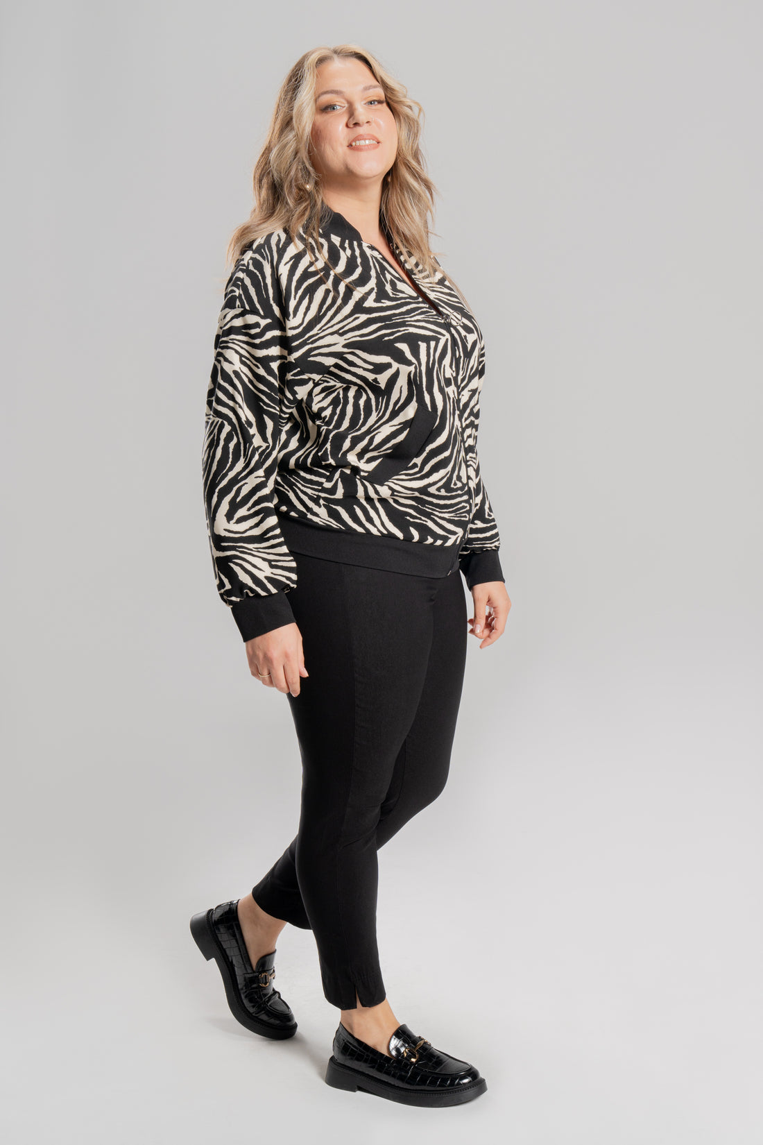 BOMBER Zebra