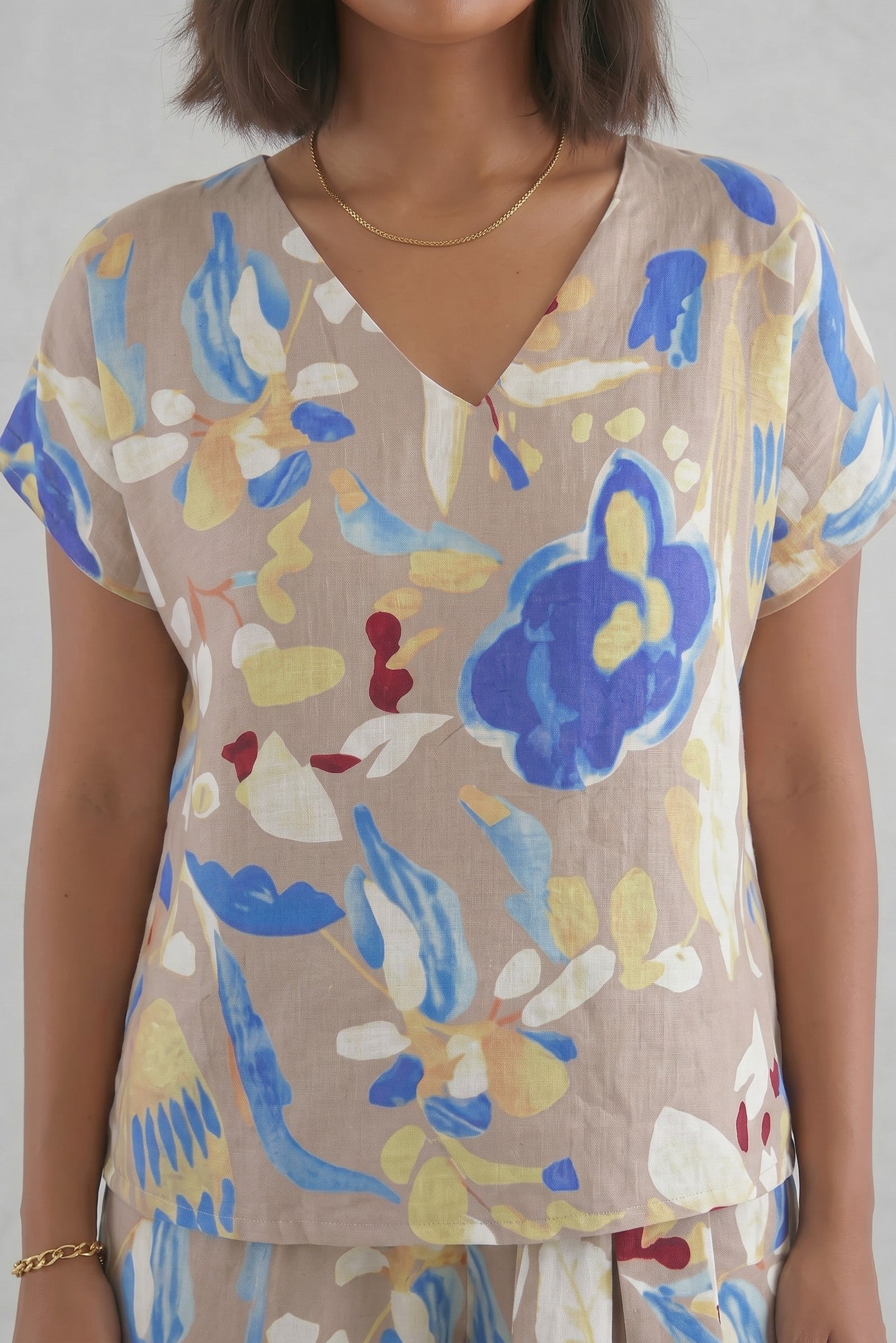Σετ Παντελόνα Floral με Ζώνη & Μπλούζα V Λαιμόκοψη