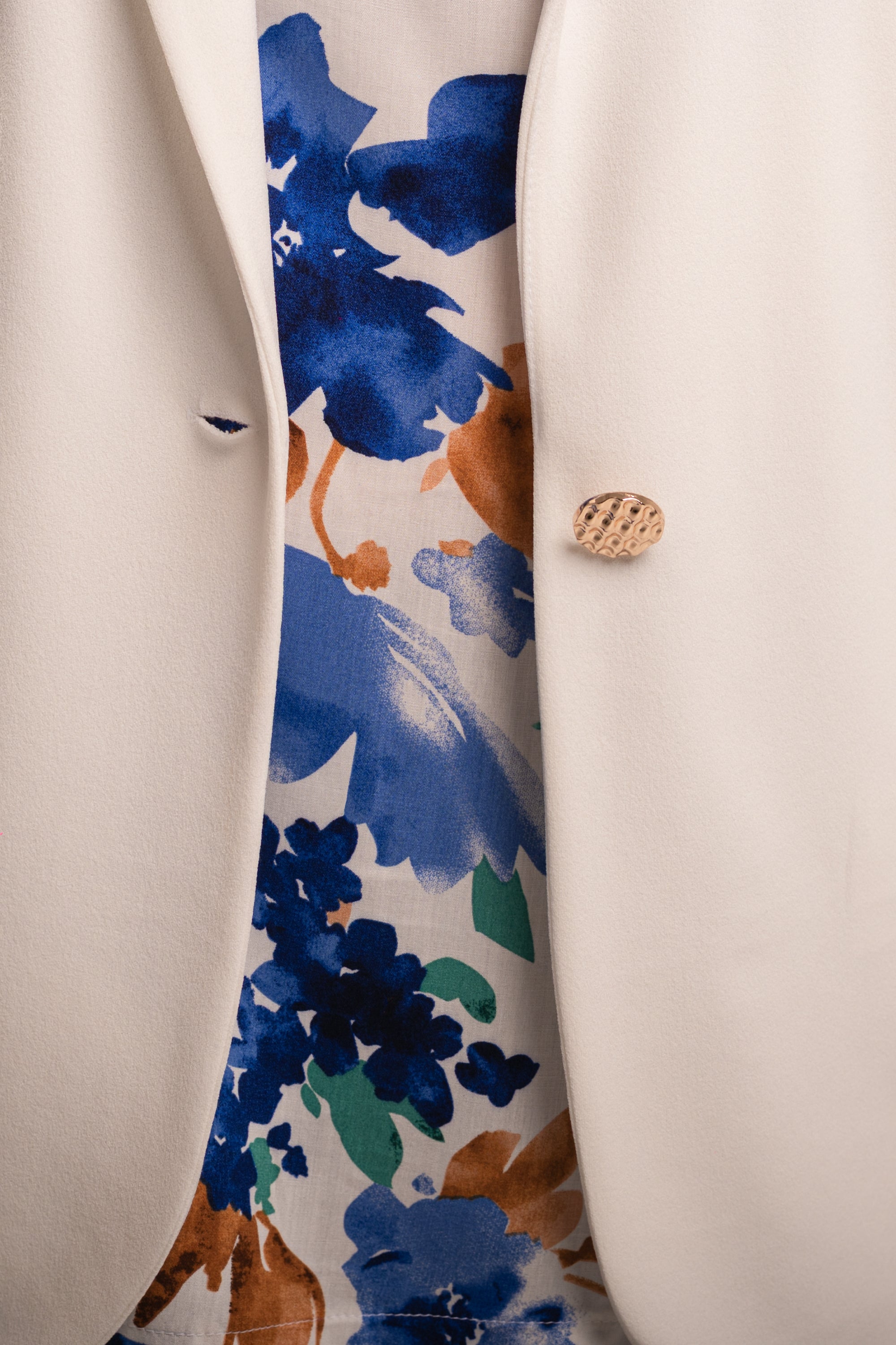 Λευκό Σακάκι Κρεπ Plus Size με Φόδρα και Κουμπί