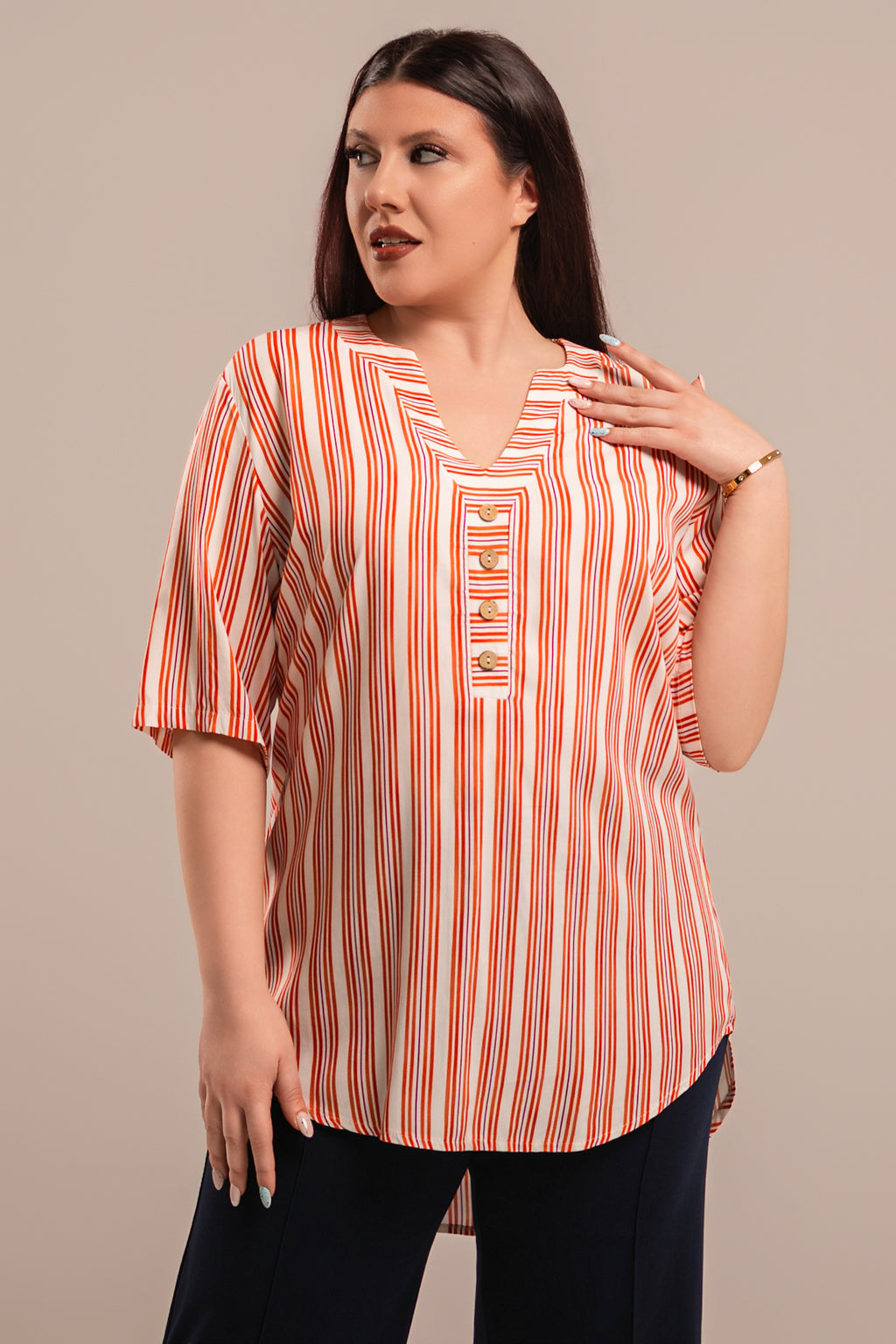 Κόκκινη Ριγέ Μπλούζα Plus Size με Κουμπιά και V Λαιμόκοψη