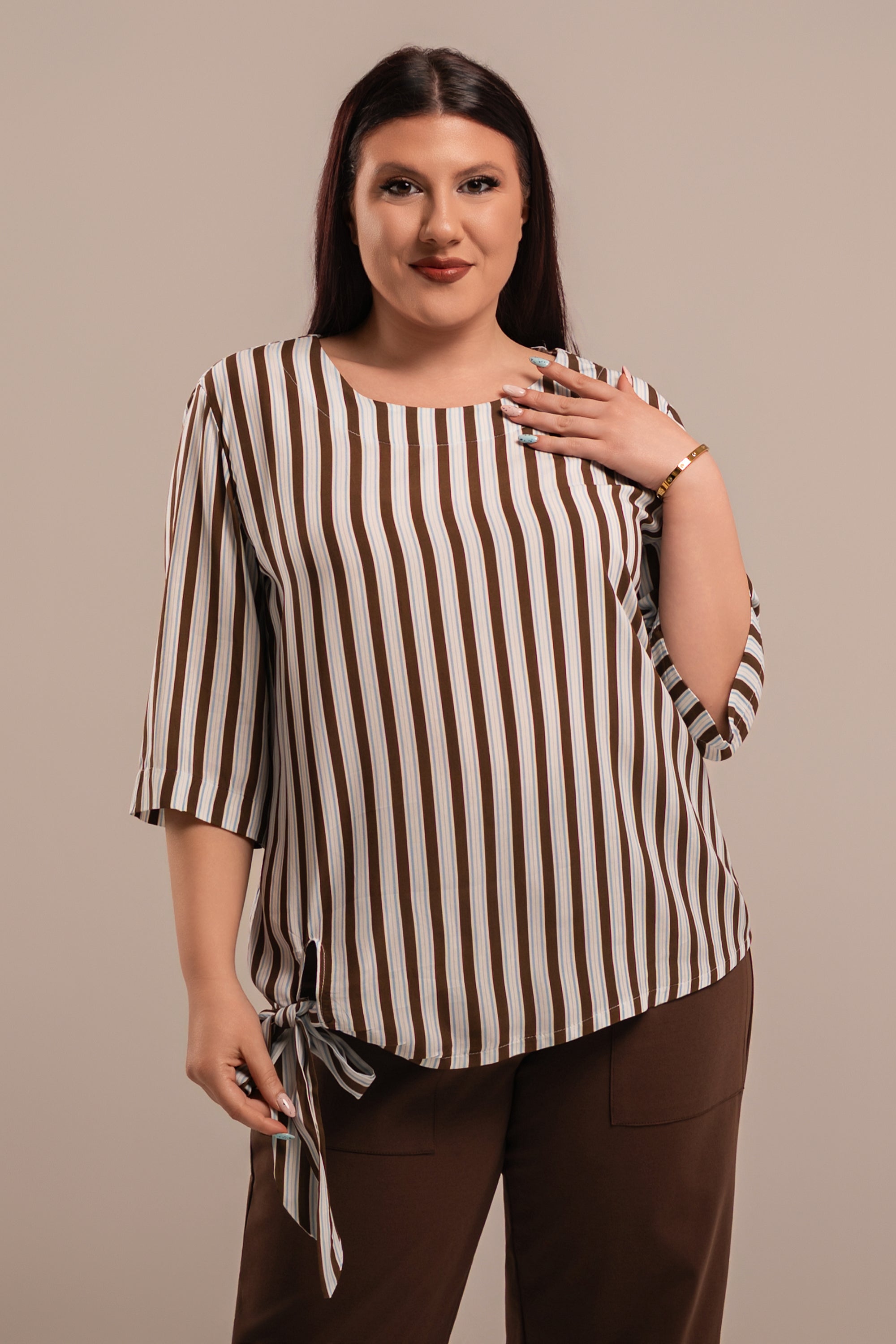 Ριγέ Μπλούζα Plus Size από Βουάλ Ύφασμα με Κόμπο στο Πλάι