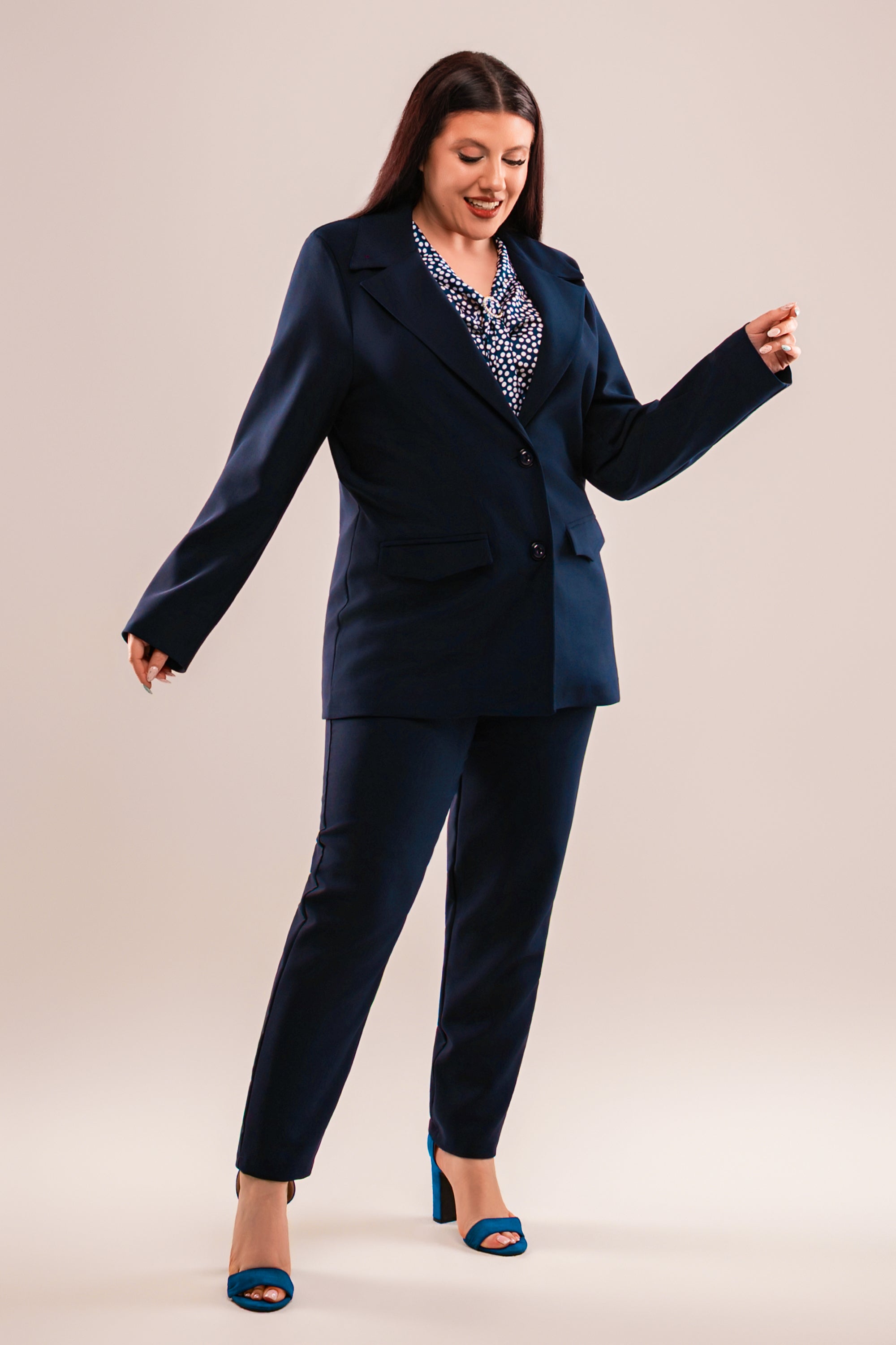 Σακάκι Plus Size Φοδραρισμένο με Βάτες και Κουμπιά σε Κλασικό Μπλε